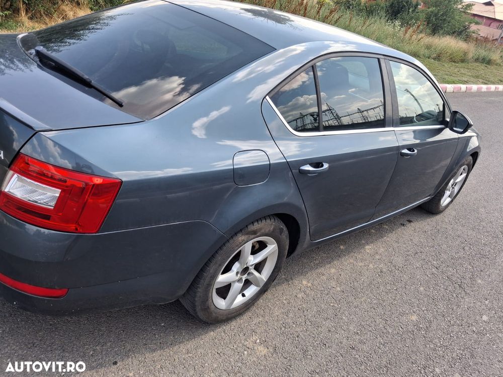 Skoda Octavia 1.6 TDI Ambition - 8