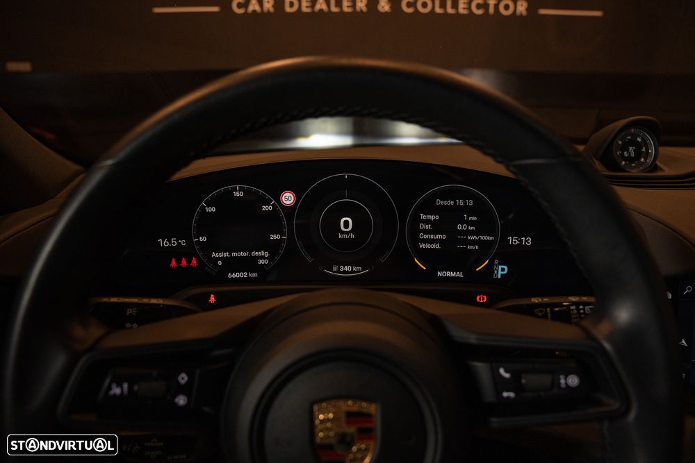 Porsche Taycan Cross Turismo 4 - 15