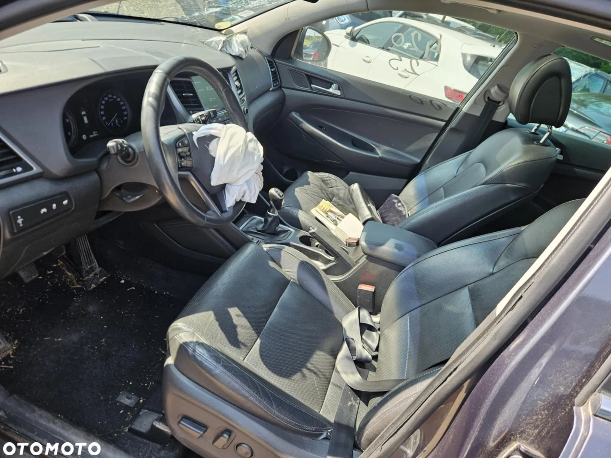 Hyundai Tucson 2.0 CRDI Comfort 4WD - 14