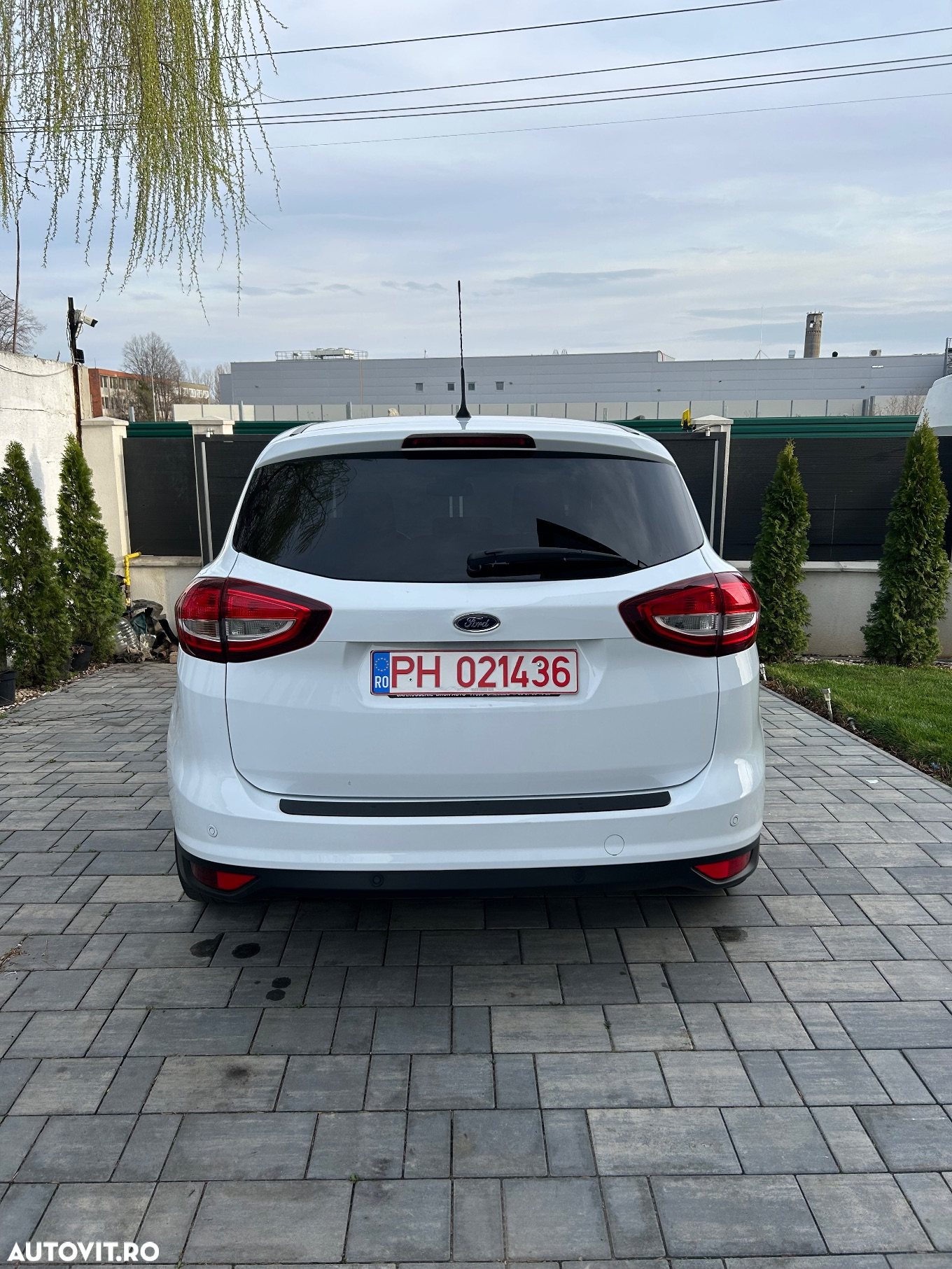 Ford C-Max 1.5 TDCi Start-Stop-System Business Edition - 12