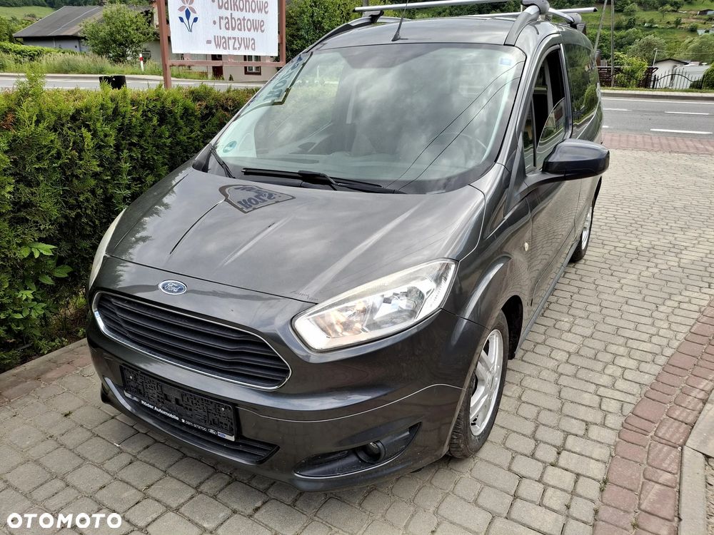 Ford Tourneo Courier 1.0 EcoBoost S&S Titanium - 6