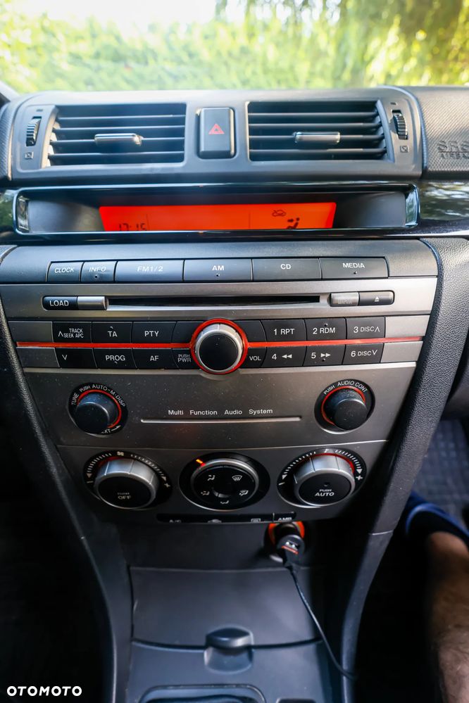 Mazda 3 2.0 Sport Active - 22