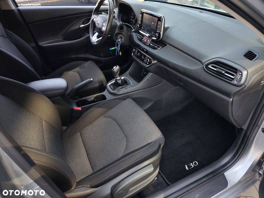 Hyundai i30 1.0 T-GDI Smart - 28