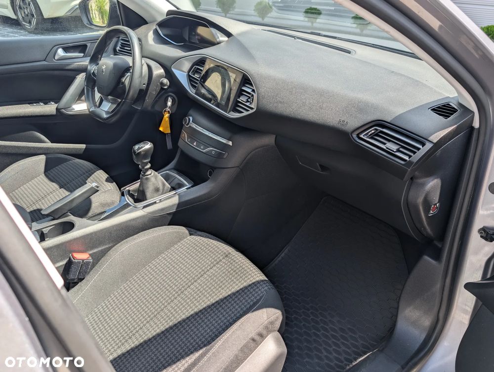 Peugeot 308 1.5 BlueHDi Active Pack S&S - 11