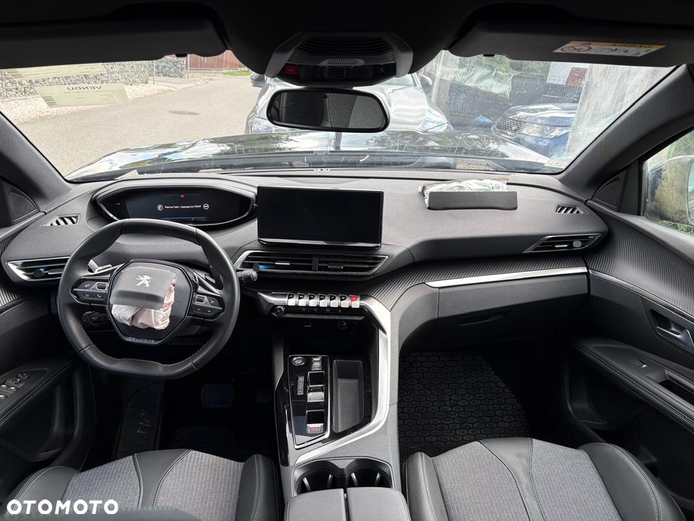 Peugeot 3008 1.2 PureTech Allure S&S EAT6 - 27