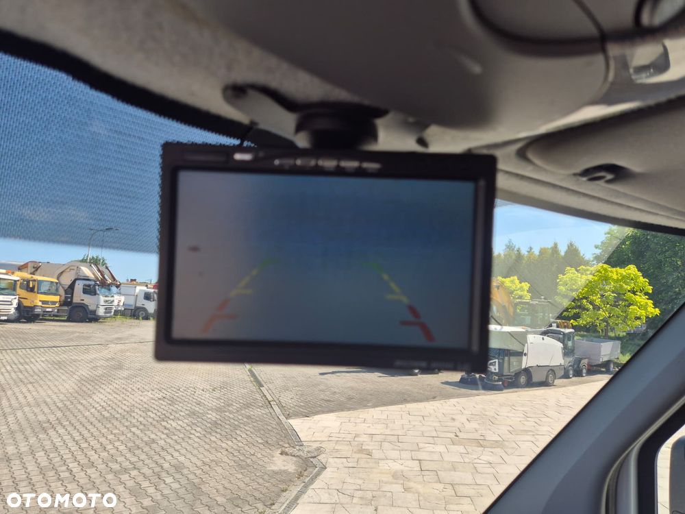 Mercedes-Benz Sprinter 316 CDi / KONTENER / NAJWIĘKSZY / PNEUMATYKA TYŁ / WINDA 750KG NA PILOT / BEZWYPADKOWY / SERWISOWANY / KLIMATYZACJA / KAMERA COFANIA / EURO 5 - 32