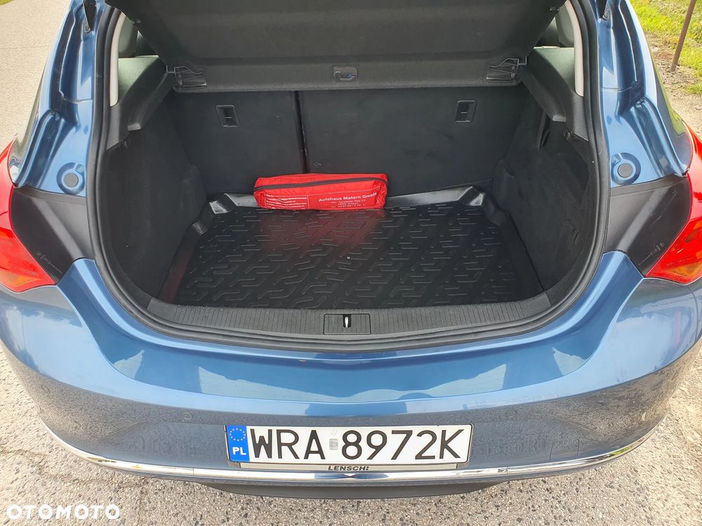 Opel Astra ver-iv-1-4-t-cosmo - 24