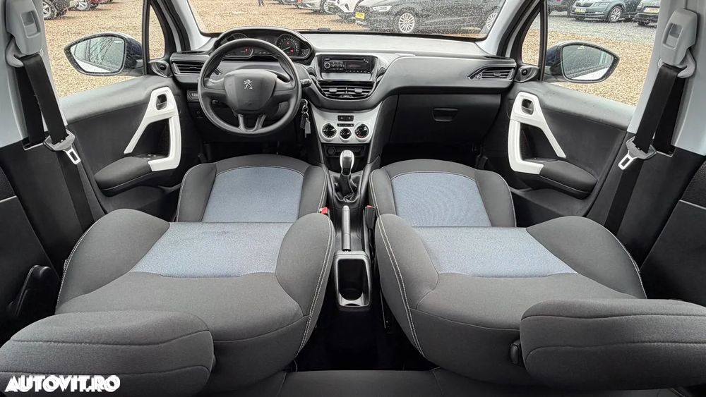 Peugeot 208 PureTech 75 Allure Pack - 6