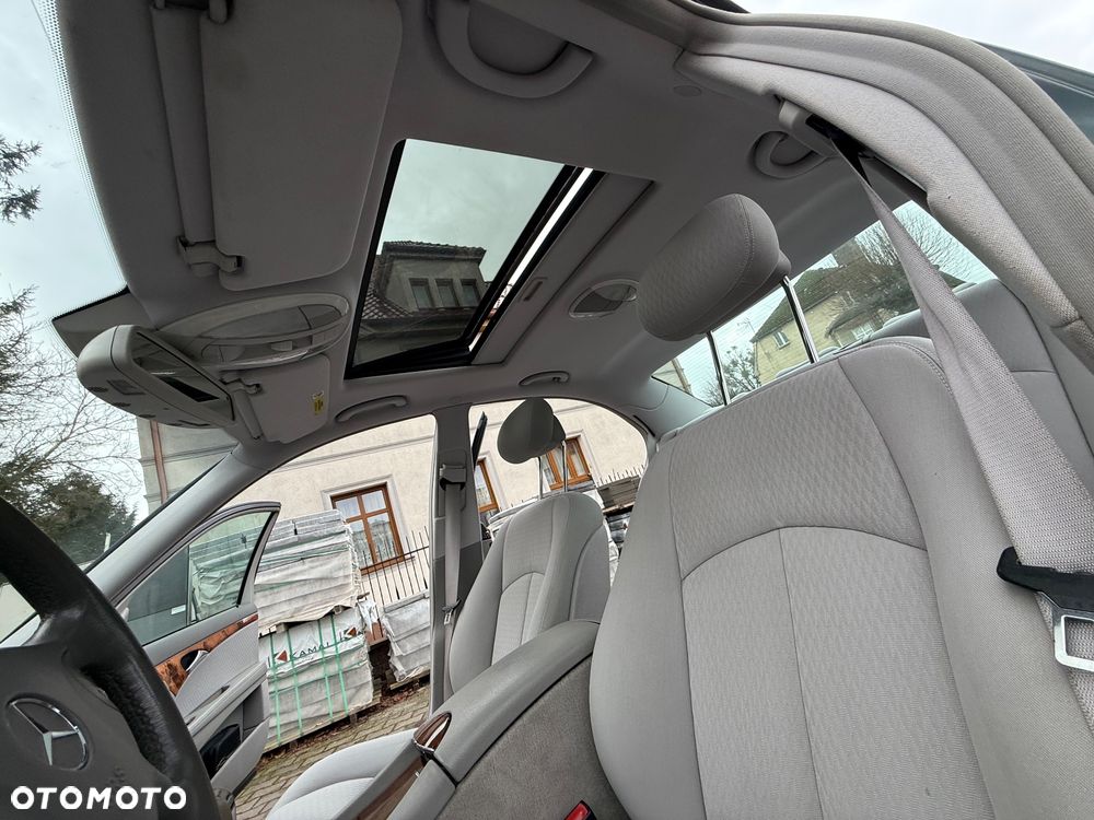 Mercedes-Benz Klasa E 220 CDI Elegance DPF - 19