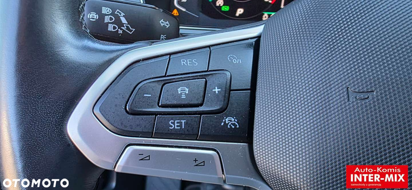 Volkswagen Passat - 21