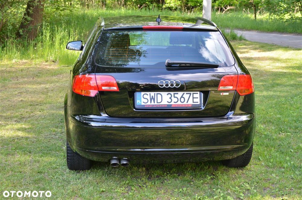 Audi A3 Sportback 2.0 TDI Ambiente - 14
