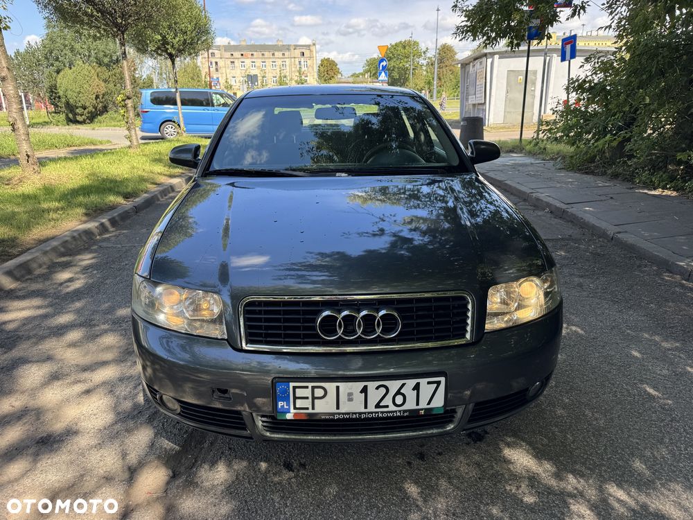 Audi A4 Limousine - 7