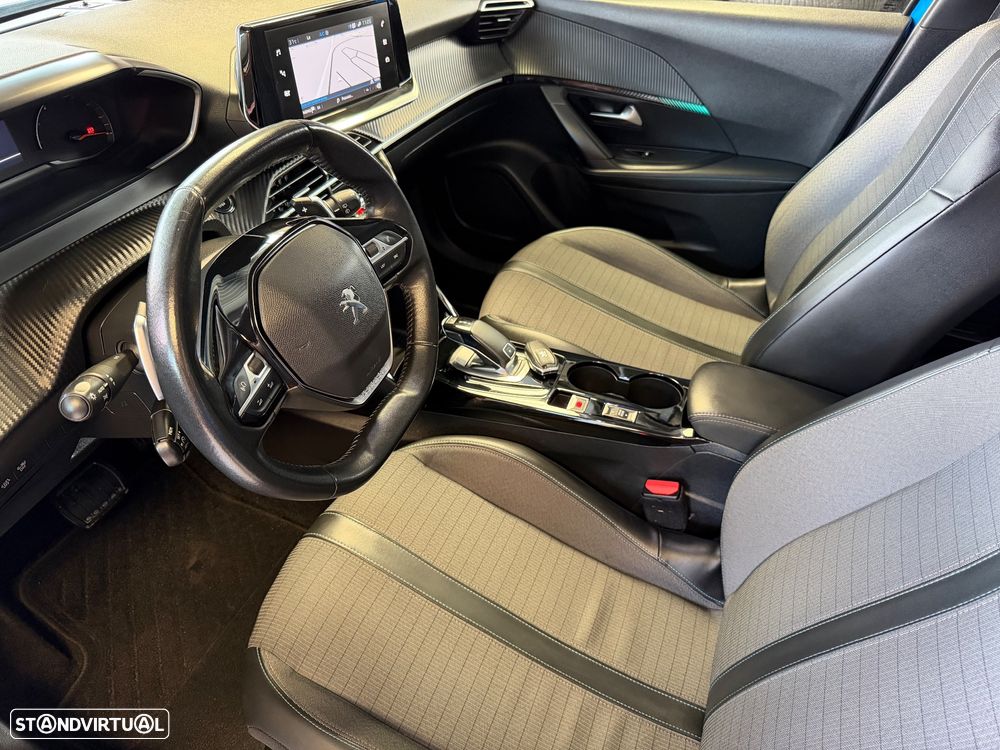 Peugeot 2008 PureTech 130 EAT8 Allure - 14