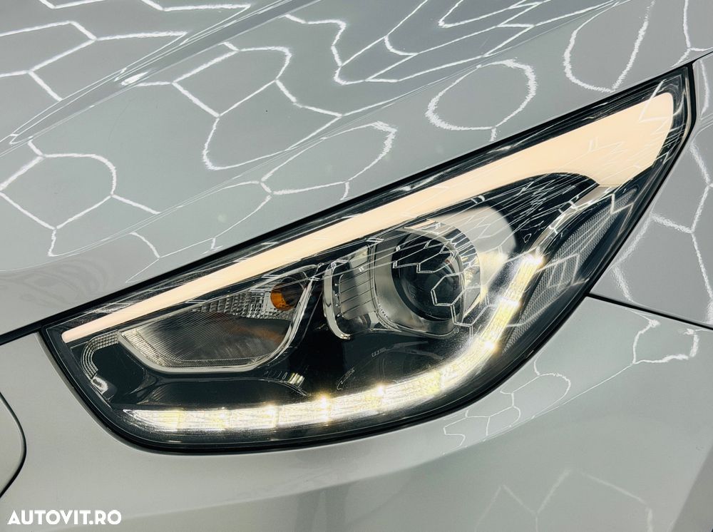 Hyundai ix35 1.7 CRDI 2WD Fifa World Cup Edition - 14