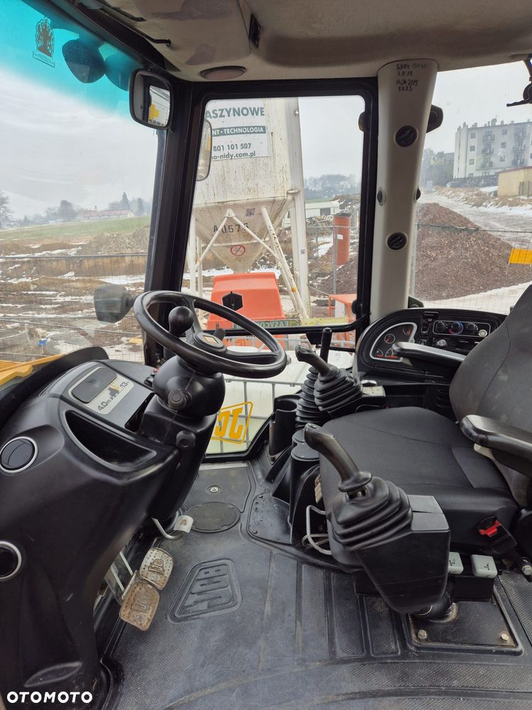 JCB 3CX - 4