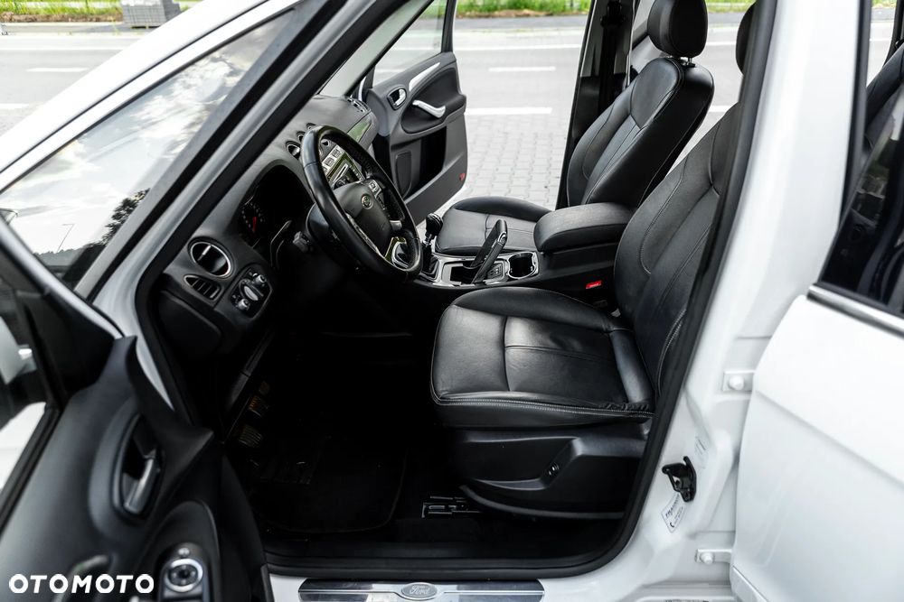 Ford S-Max - 23