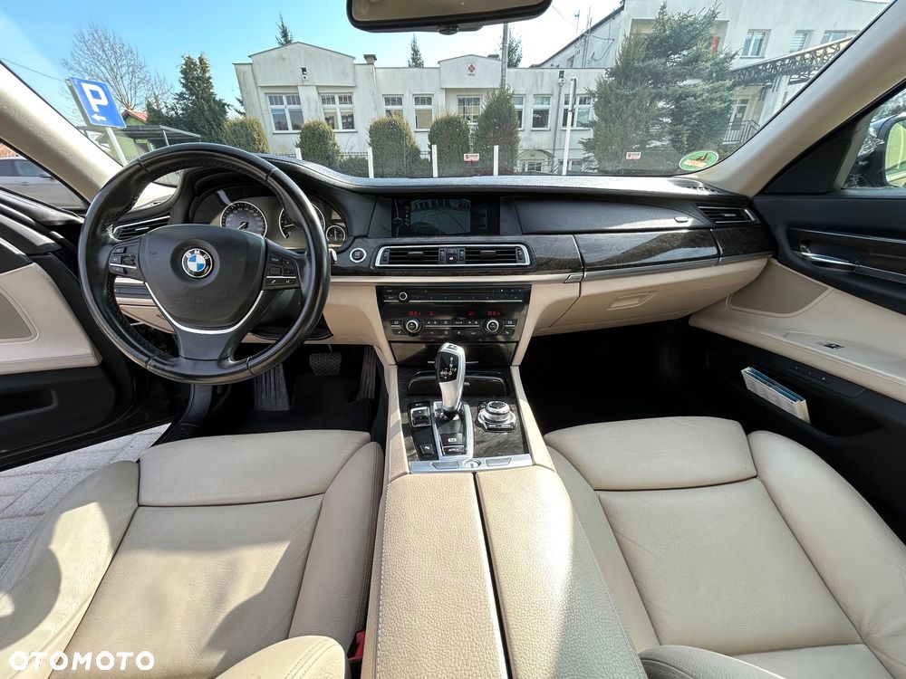BMW Seria 7 730Ld - 20
