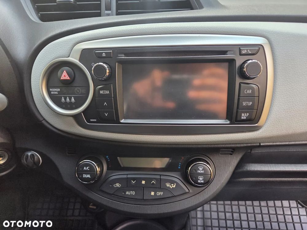 Toyota Yaris Hybrid 1.5 VVT-i Life - 14