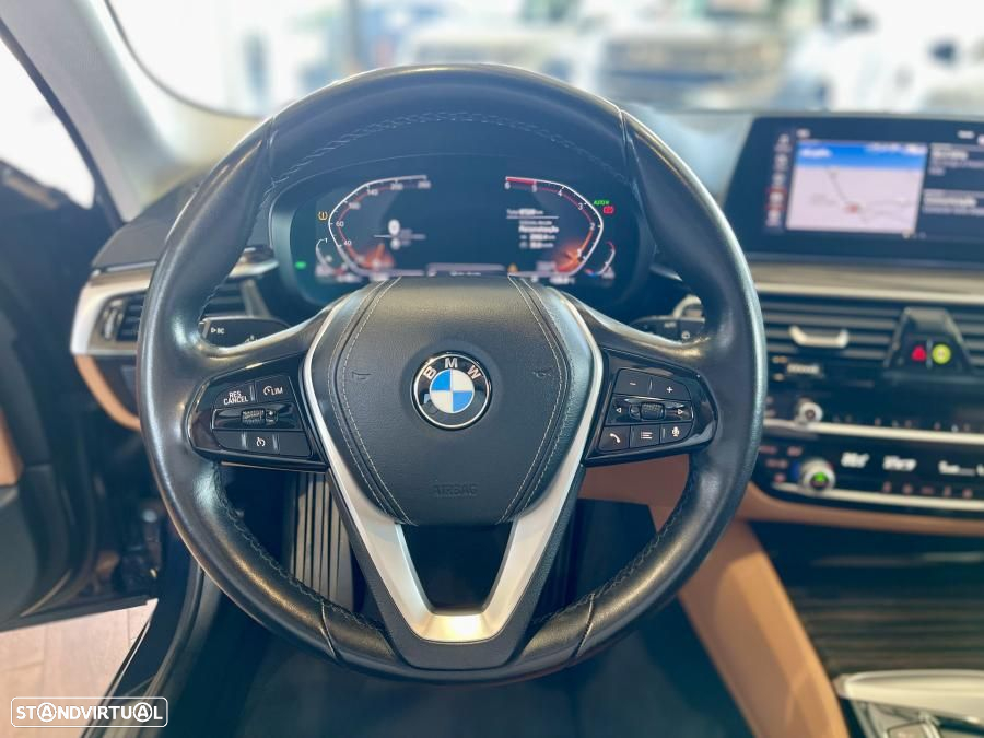 BMW 520 d Line Luxury Auto - 16