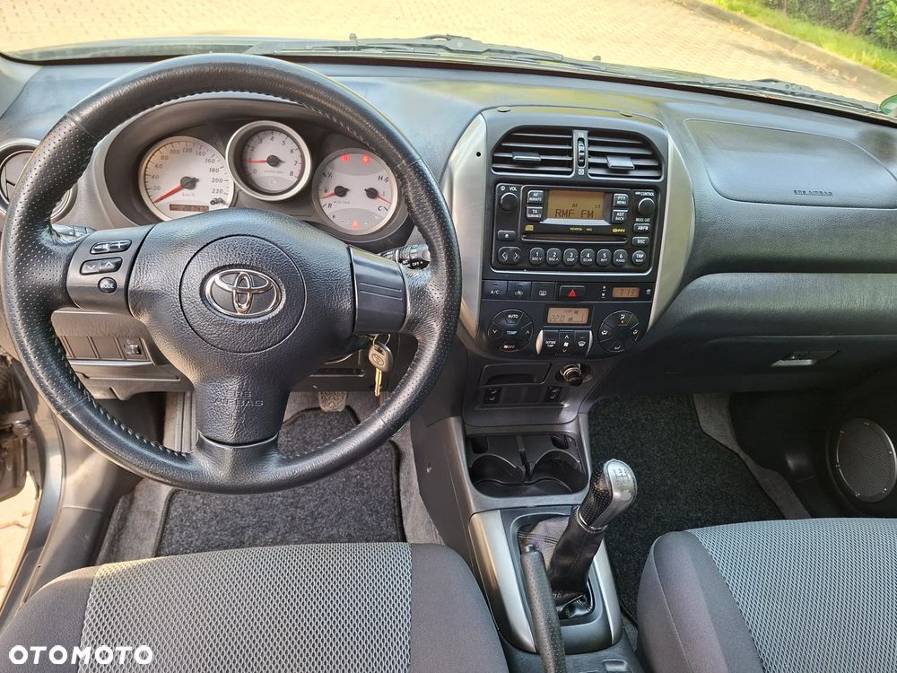 Toyota RAV4 - 19