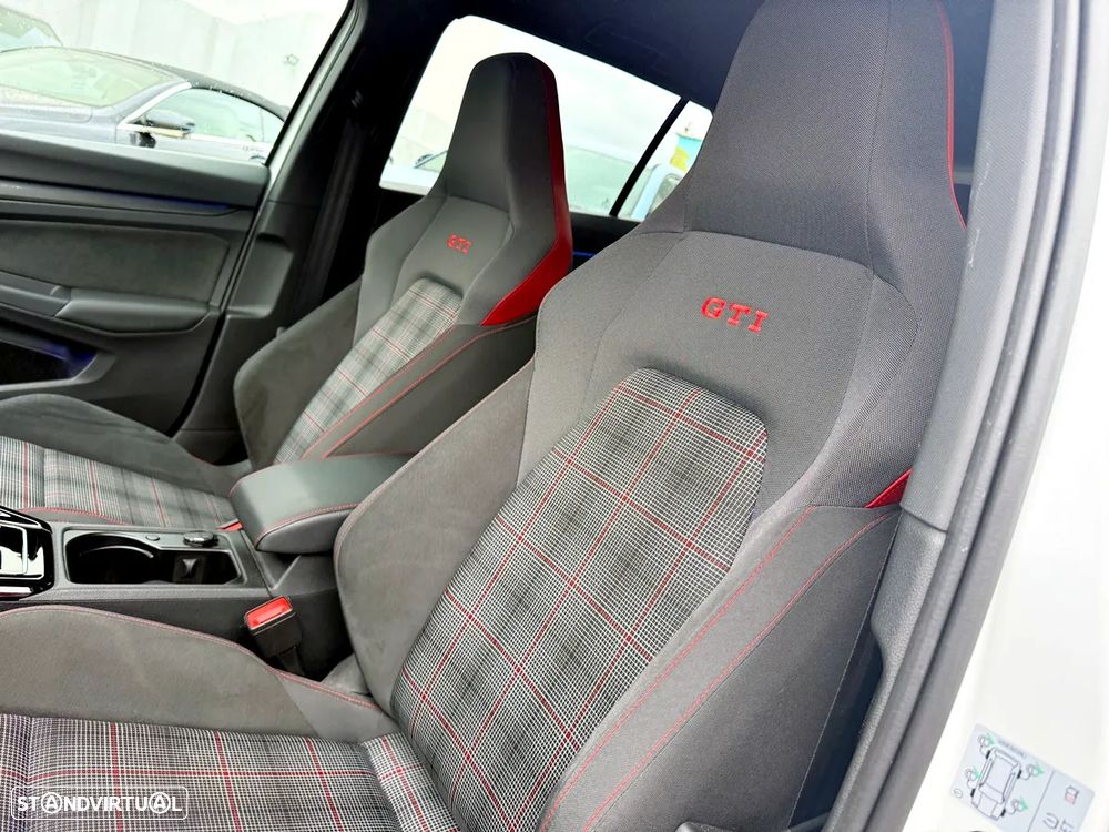 VW Golf 2.0 TSI GTI DSG - 23