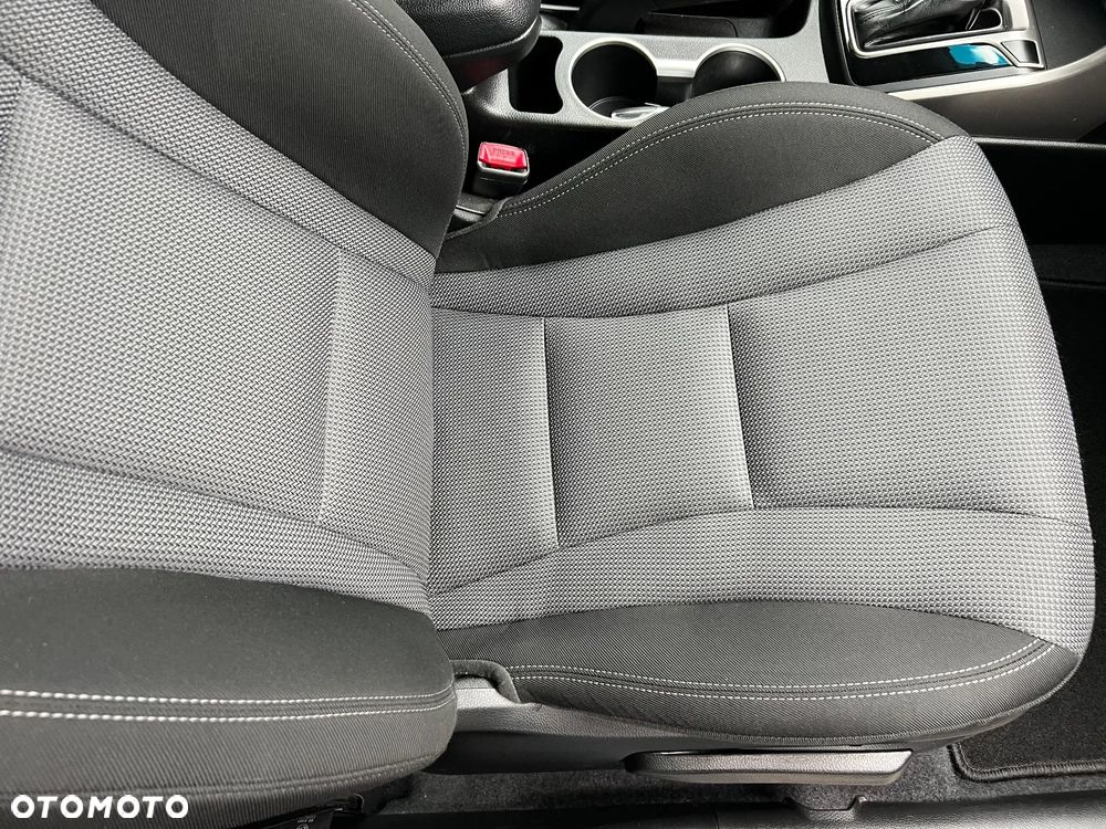 Hyundai i30 1.6 CRDi Automatik Style - 16