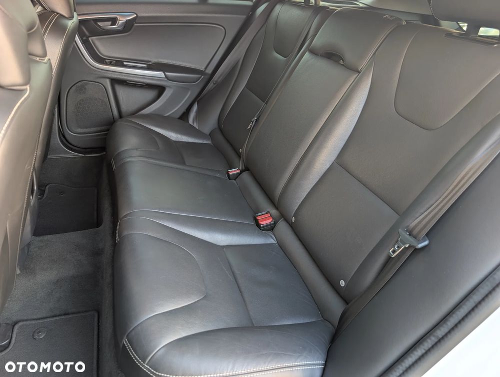 Volvo V60 D3 Geartronic Summum - 8