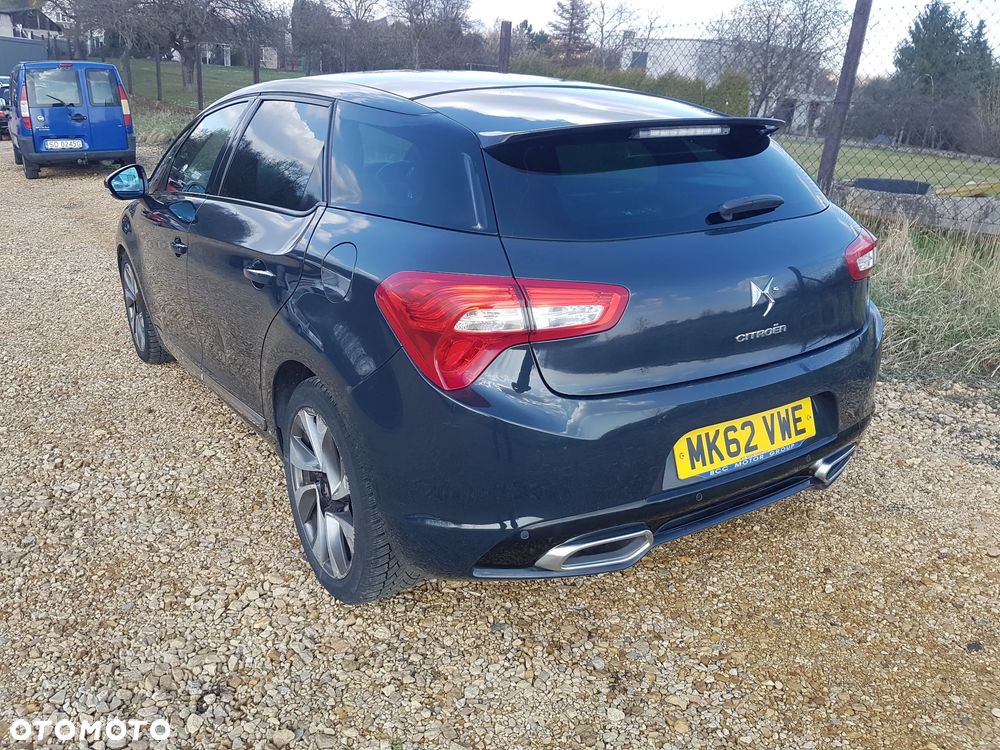 Citroën DS5 2.0 HDi SportChic - 4