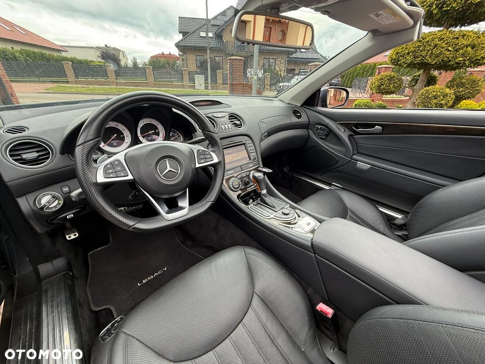 Mercedes-Benz SL - 16