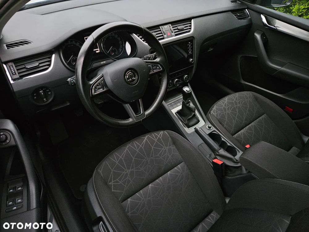 Skoda Octavia 2.0 TDI 4x4 Clever - 27