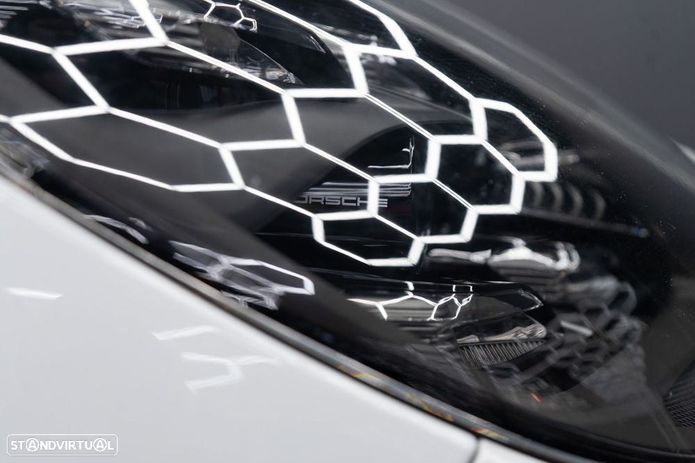 Porsche Panamera Sport Turismo 4 E-Hybrid - 15