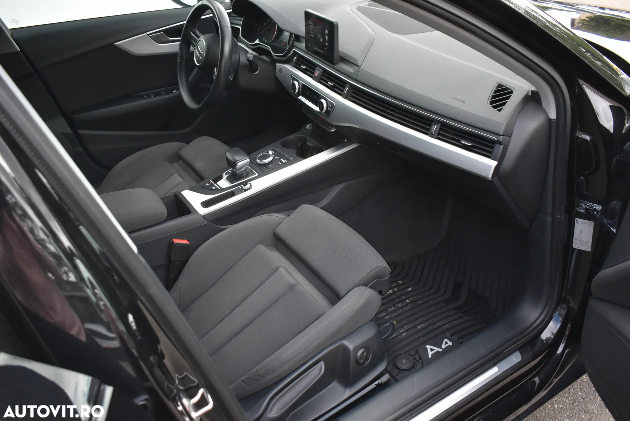 Audi A4 2.0 TDI S tronic - 8