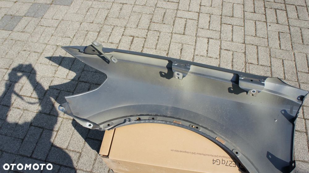 PRZEDNI PRAWY BŁOTNIK AUDI Q3 83A - 8