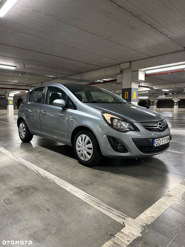 Opel Corsa 1.2 16V Cosmo - 5