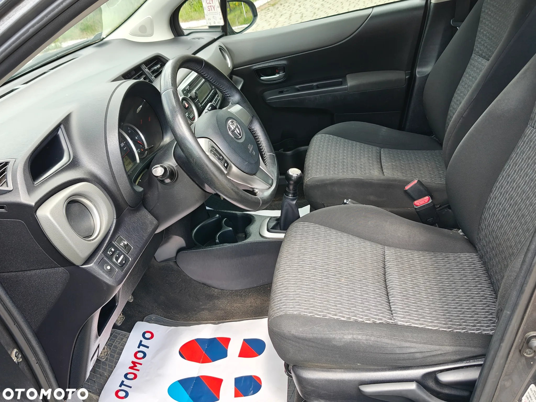 Toyota Yaris 1.0 Entry - 7