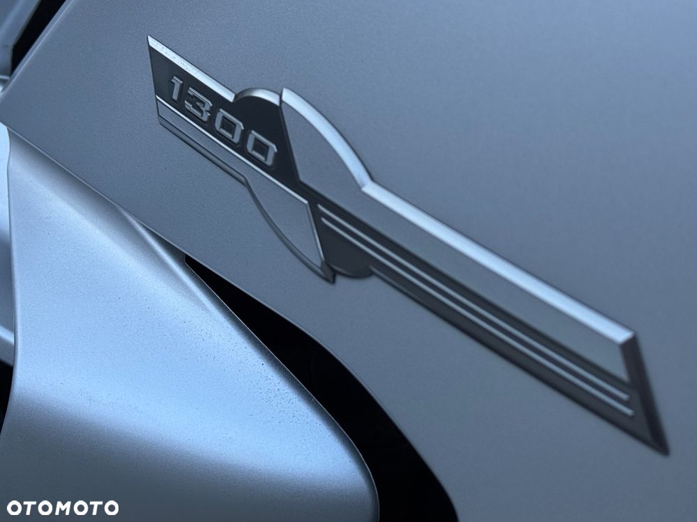 Yamaha FJR - 13
