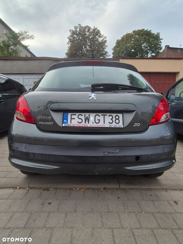 Peugeot 207 - 4