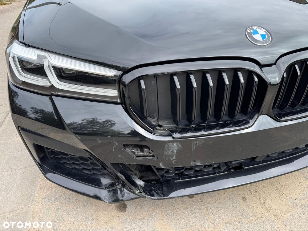 BMW Seria 5 520d xDrive M Sport sport - 32