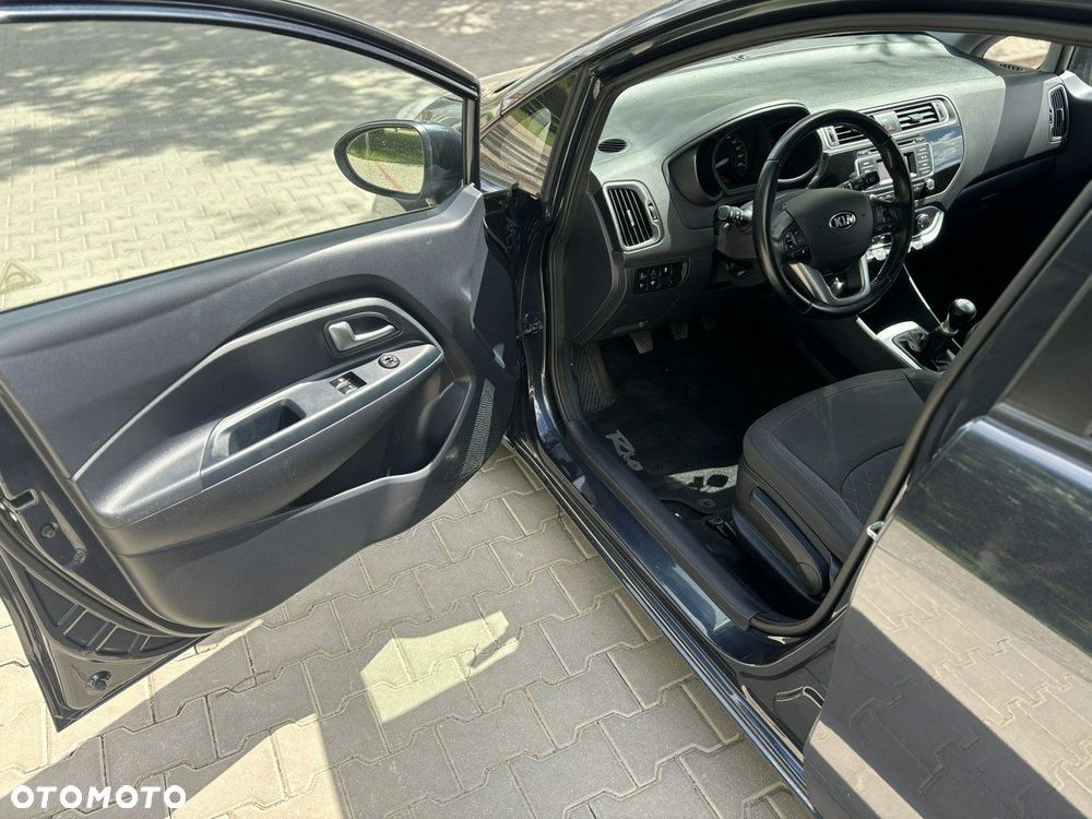 Kia Rio - 9