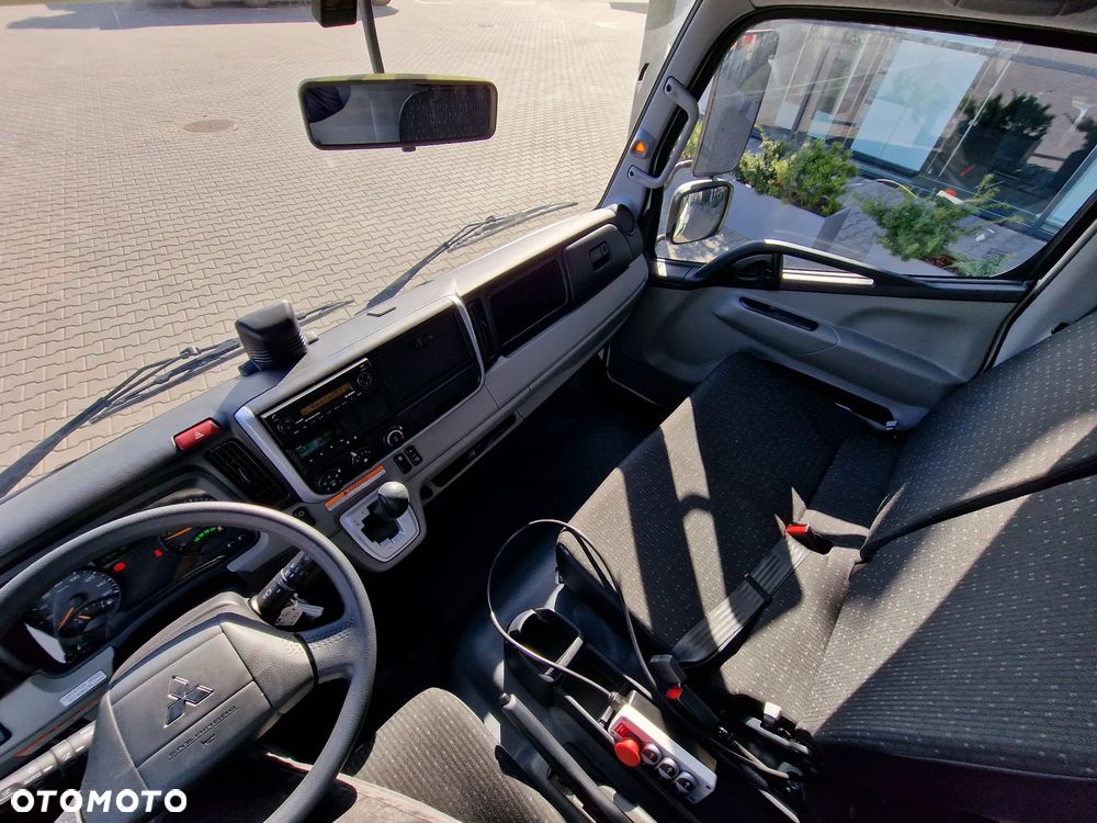 FUSO Canter 9C18 AMT 4x2 - 17