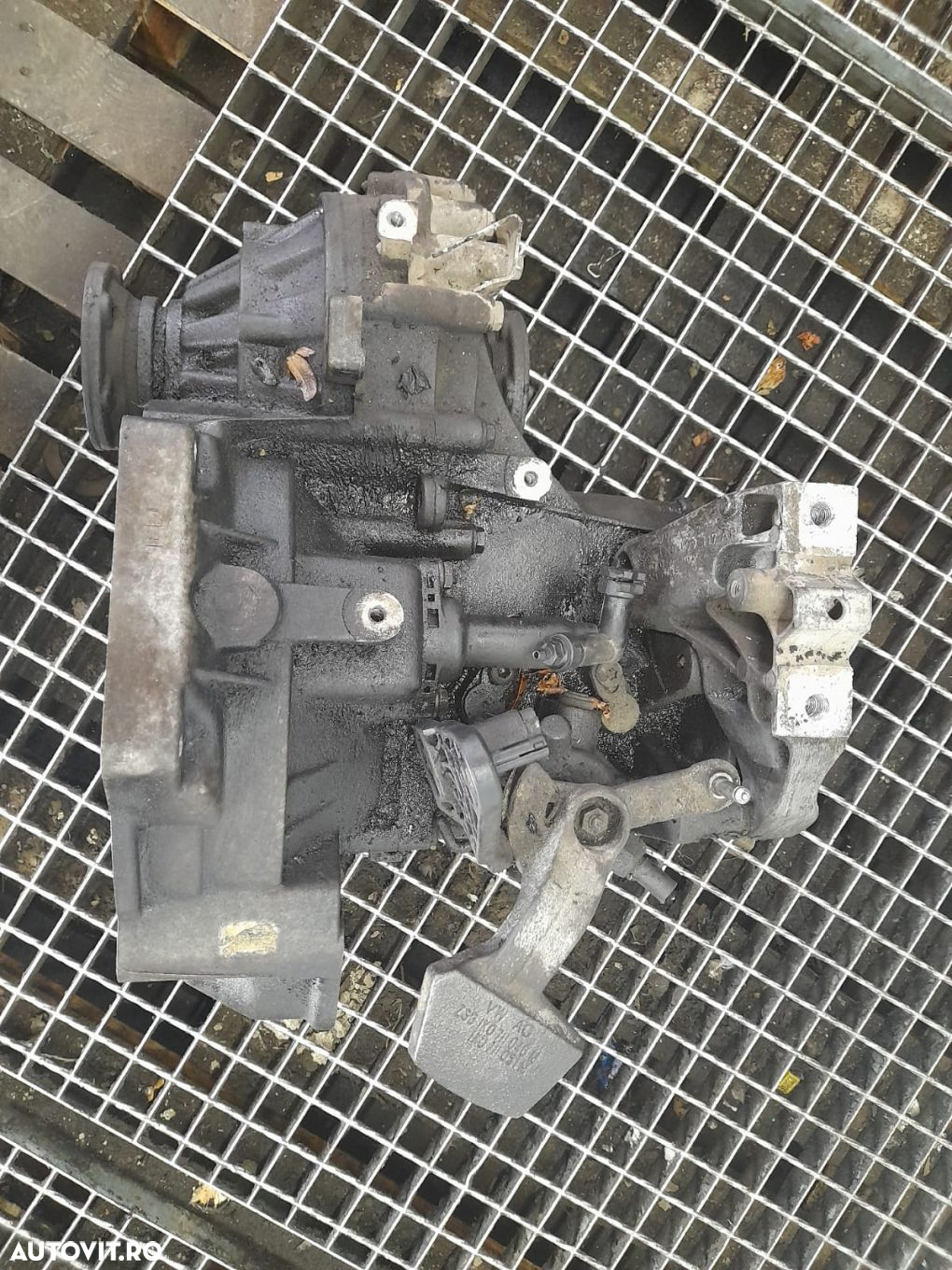 Cutie de viteze manuala 6 trepte 1.6 tdi 0A4301107H Volkswagen VW Gol - 6