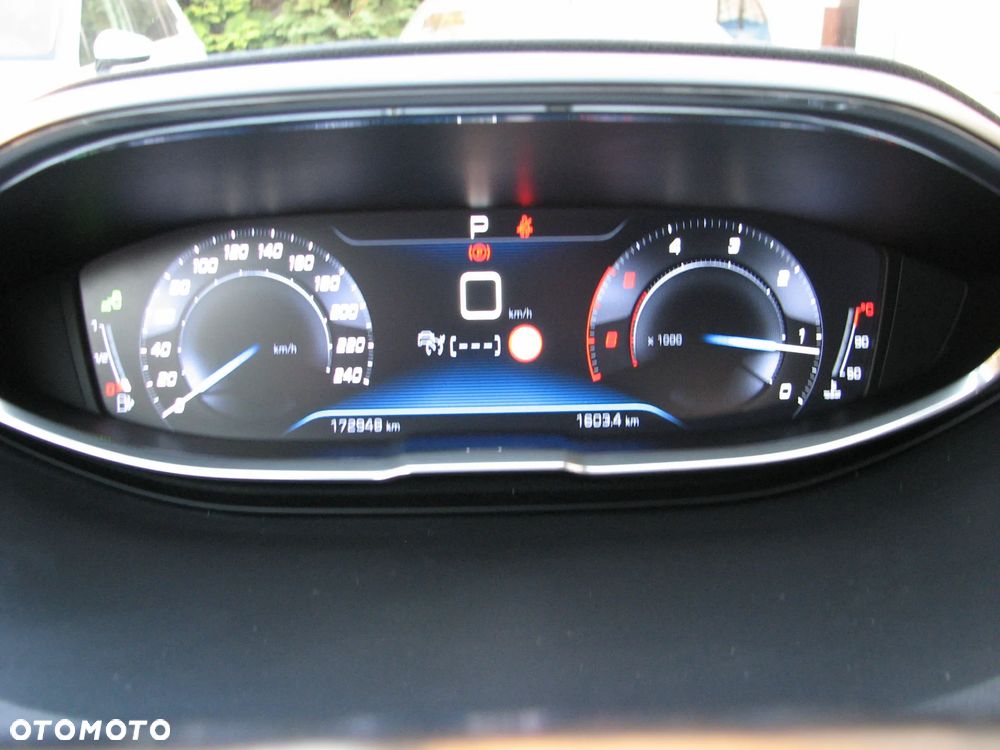 Peugeot 3008 BlueHDi 130 Stop & Start EAT8 Allure - 27