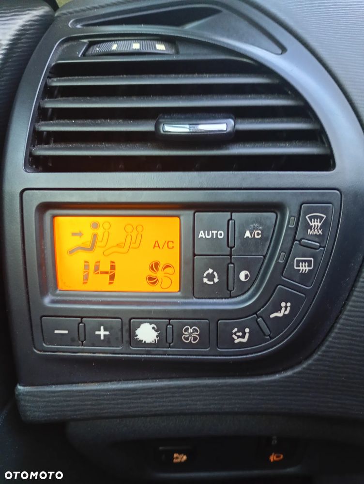 Citroën C4 Picasso 1.6 HDi FAP Exclusive - 14
