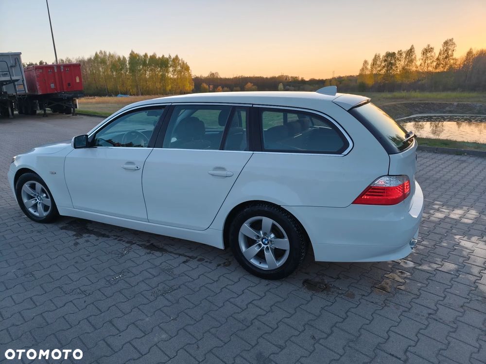BMW Seria 5 520d - 5