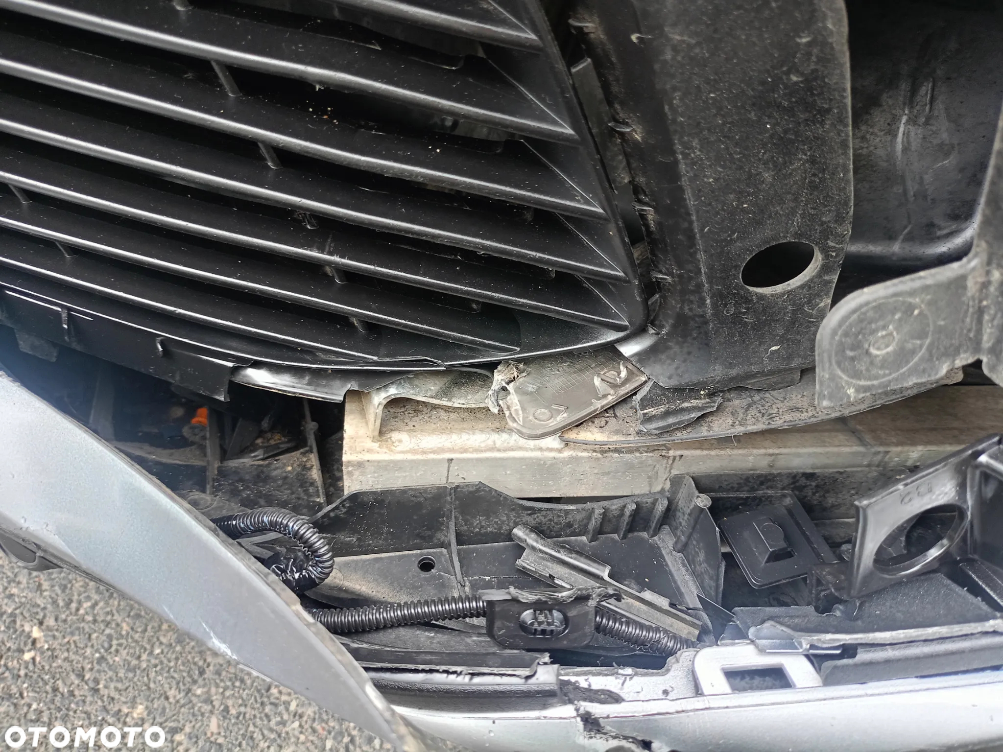 Peugeot 3008 BlueHDi 130 Stop & Start EAT8 Allure - 13
