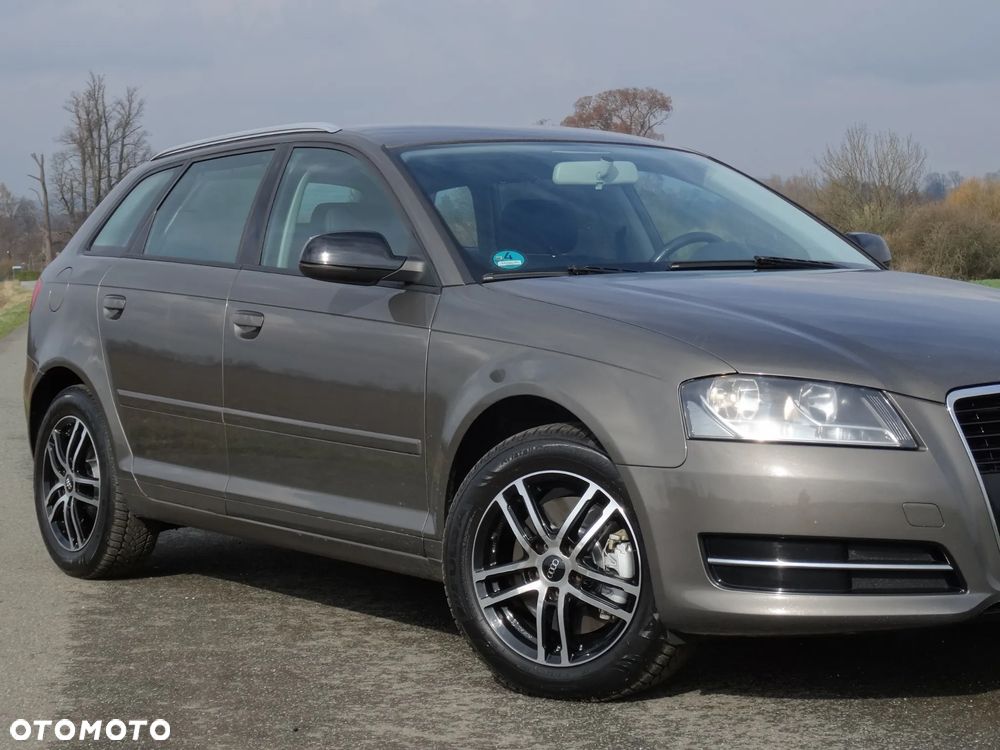 Audi A3 Sportback 2.0 TDI DPF Attraction - 23