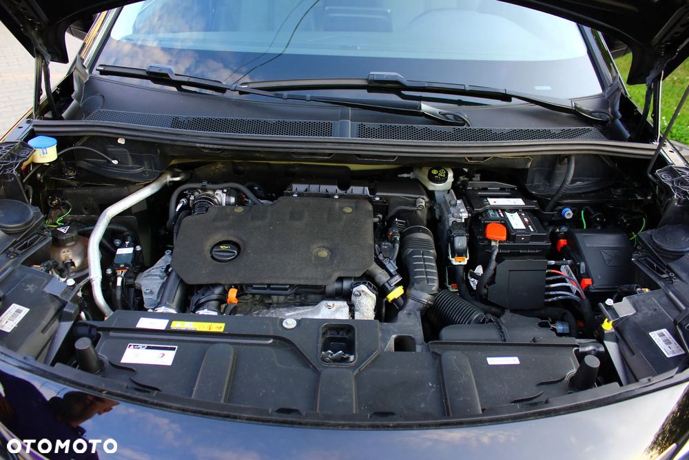 Peugeot 5008 1.5 BlueHDi Allure S&S - 40