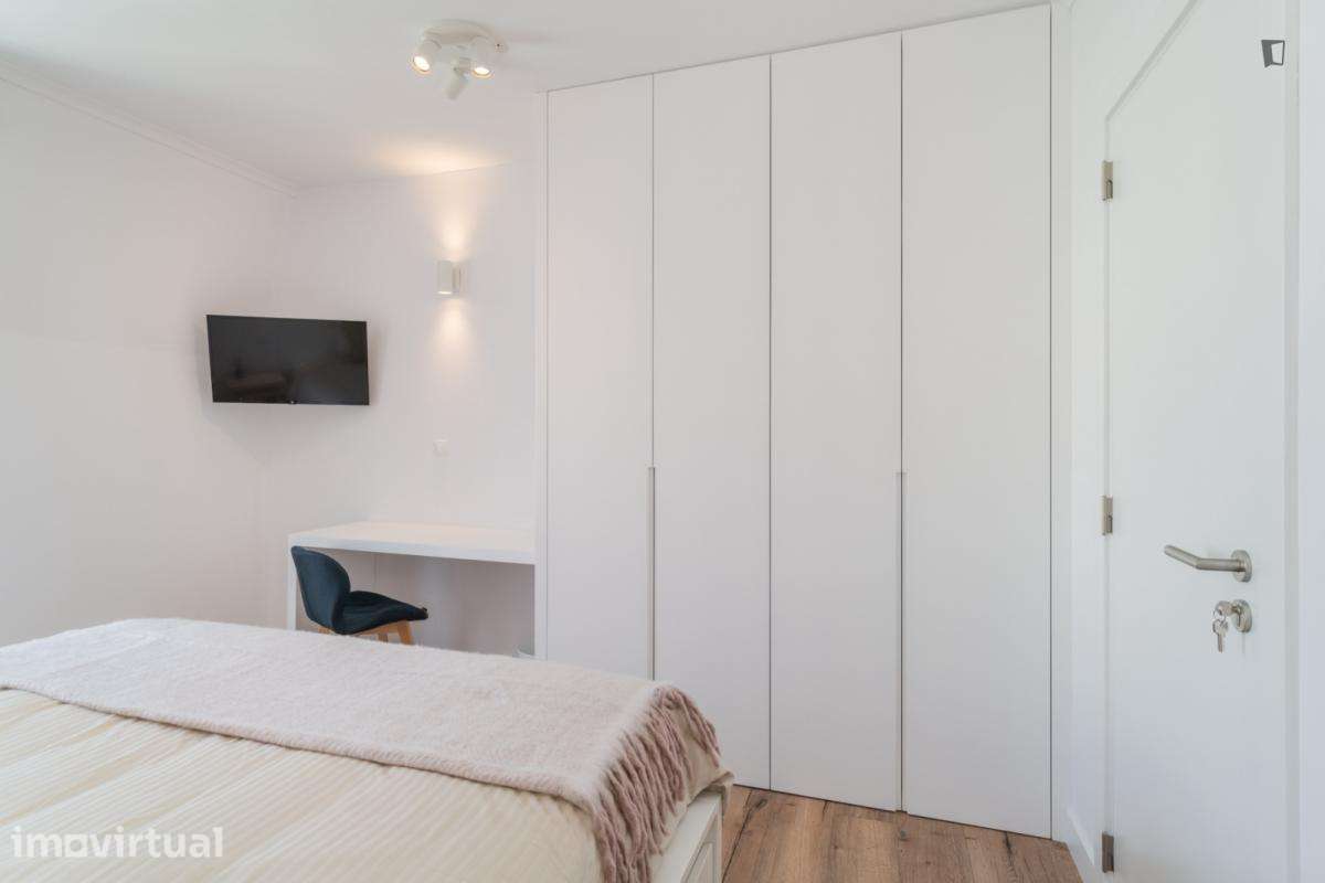 Quarto - localizado em Penha de França Lisbon - Grande imagem: 4/13