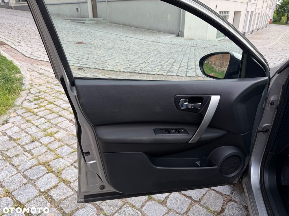 Nissan Qashqai+2 2.0 dCi DPF tekna - 11