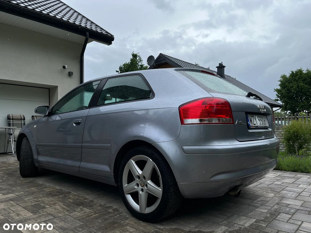 Audi A3 3-drzwiowe 1.6 Ambiente - 26